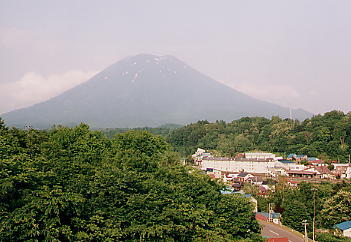 ニセコ大橋からの羊蹄山